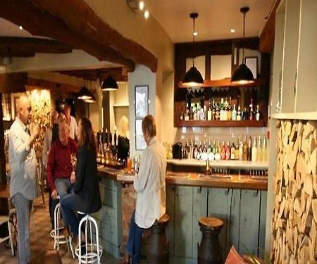 Hotel The Fox & Hounds Swindon Habitación foto